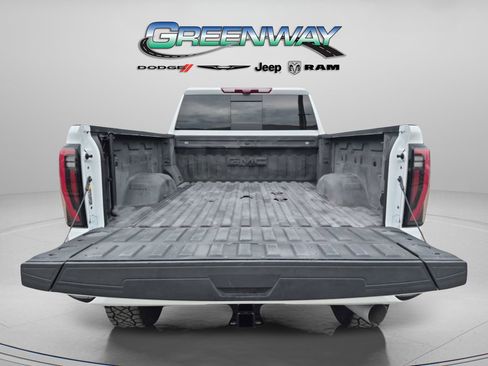 Used 2025 GMC Sierra 2500 AT4 w/ AT4 Premium Plus Package AWD/4WD image 28