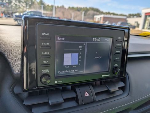 Used 2021 Toyota RAV4 XLE w/ Convenience Package image 23