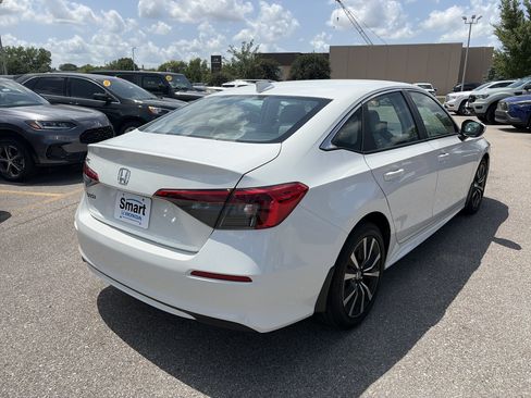 Certified 2024 Honda Civic EX image 5