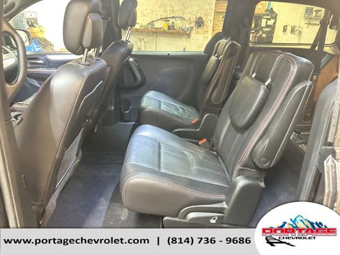 Used 2019 Dodge Grand Caravan GT image 28