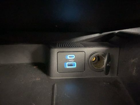 Used 2022 Ford Escape SEL image 7