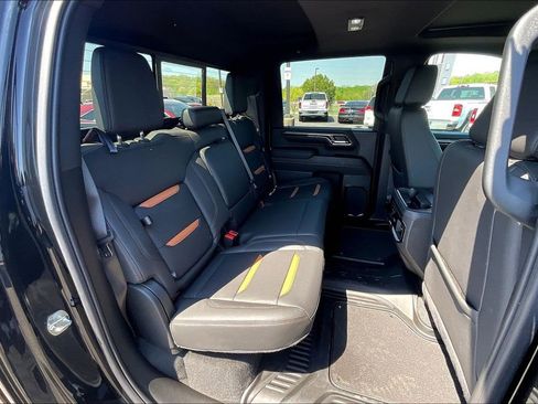 Used 2024 GMC Sierra 2500 AT4 w/ Technology Package AWD/4WD image 26
