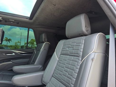 Used 2023 Cadillac Escalade V w/ LPO, ONYX Package AWD/4WD image 24