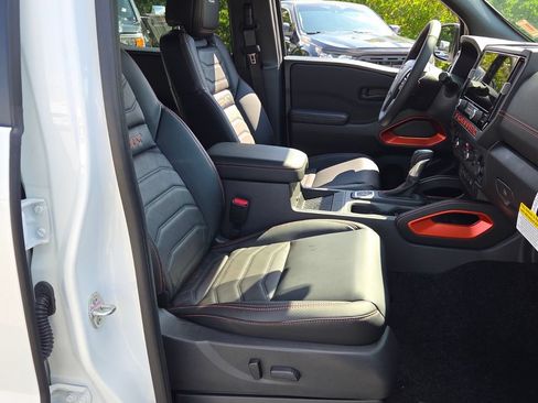 New 2026 Nissan Frontier PRO-4X w/ Pro Premium Package AWD/4WD image 13