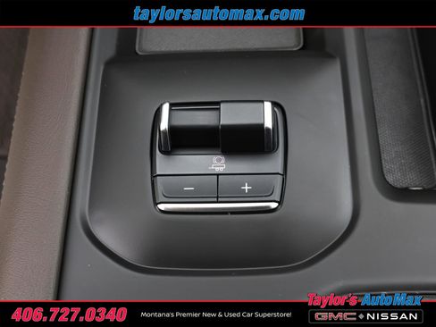 Used 2025 GMC Sierra 3500 Denali w/ Denali Reserve Package image 32