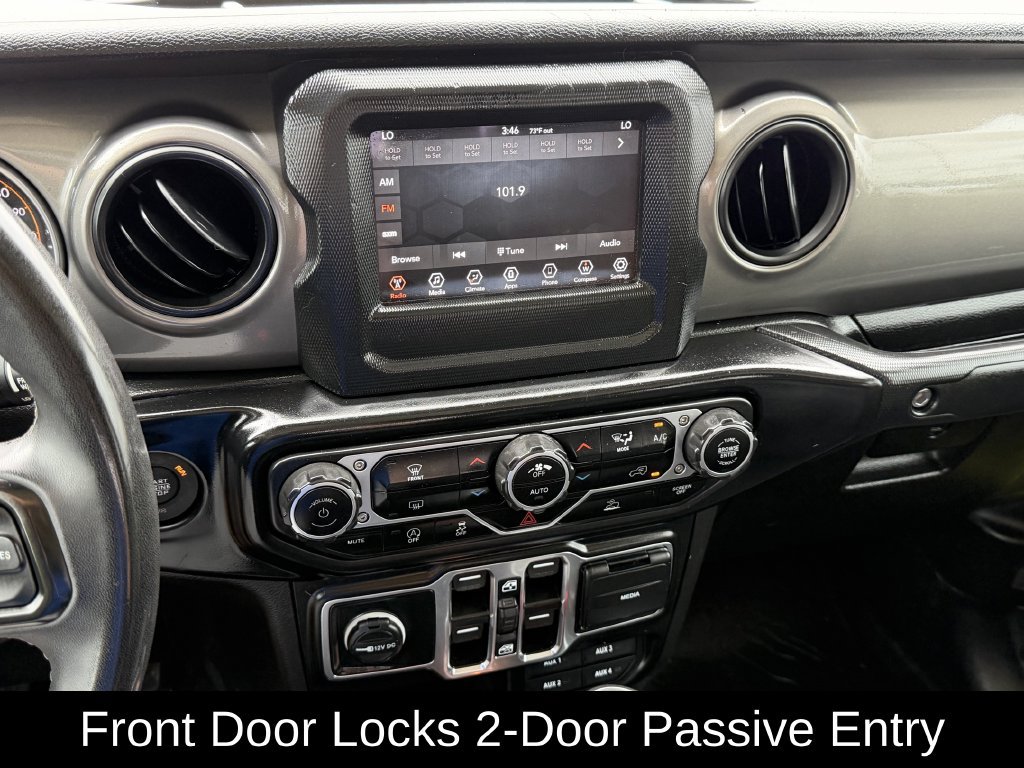 Used 2023 Jeep Gladiator Sport AWD/4WD image 17