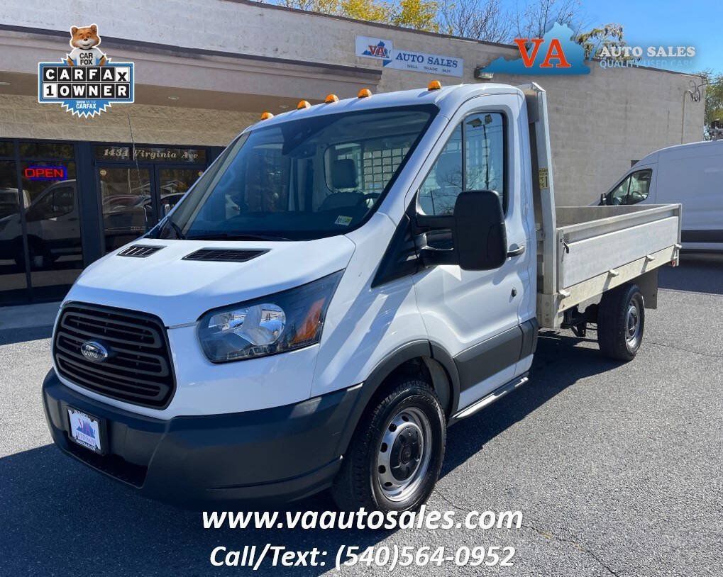 Used 2018 Ford Transit 250 138 RWD image 1