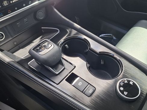 Certified 2022 Nissan Rogue Platinum w/ Head-Up Display Package image 16