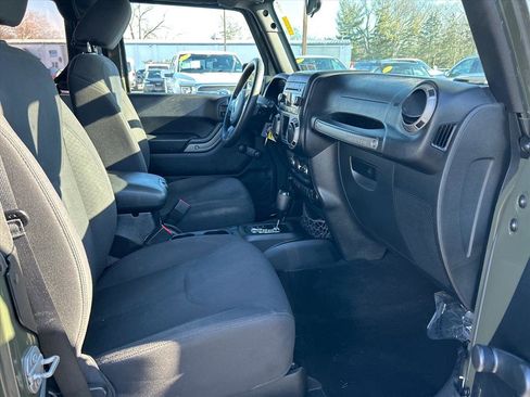 Used 2015 Jeep Wrangler Sport image 12
