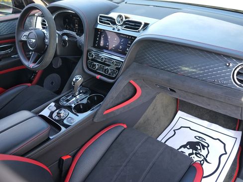 Used 2021 Bentley Bentayga Speed image 38