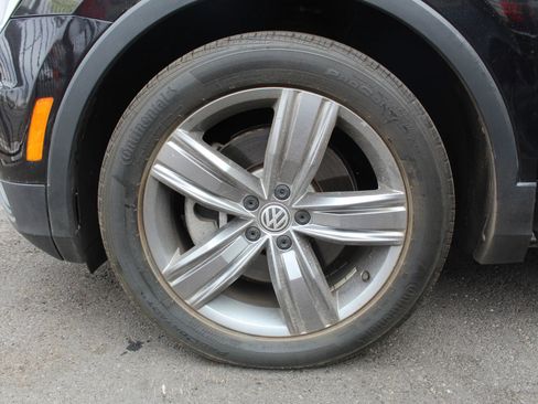 Used 2020 Volkswagen Tiguan SEL w/ 3rd Row Seat Package image 20