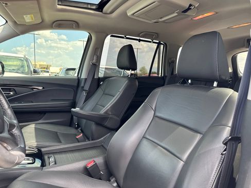 Used 2021 Honda Pilot Touring image 12