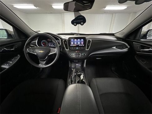 Used 2024 Chevrolet Malibu LT image 20