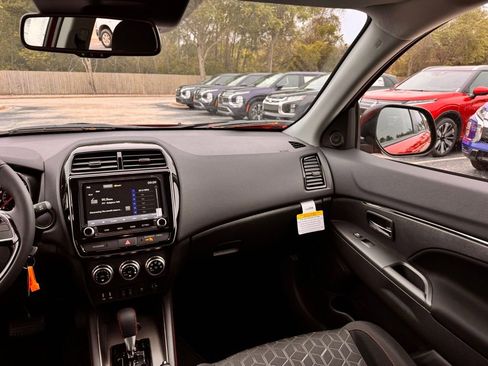 New 2026 Mitsubishi Outlander Sport LE AWD/4WD image 27