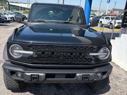 Certified 2023 Ford Bronco Wildtrak AWD/4WD image 2