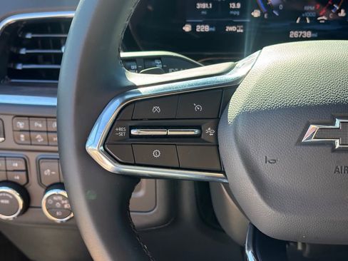 Certified 2025 Chevrolet Suburban Z71 image 15