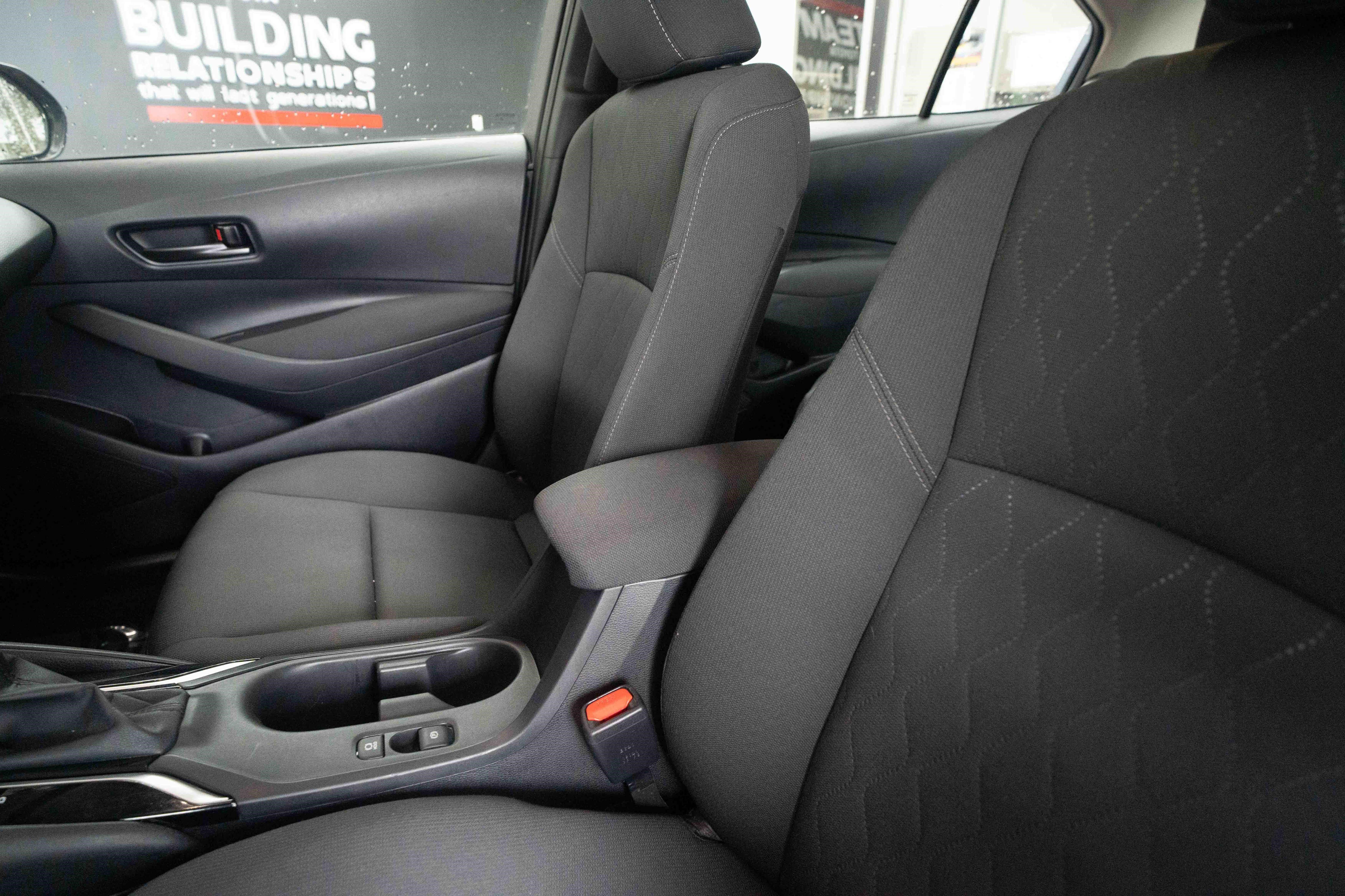 Used 2024 Toyota Corolla LE FWD image 10