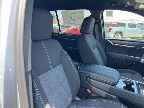 New 2026 GMC Acadia Elevation w/ Black Edition FWD image 30