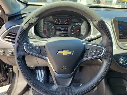 Used 2022 Chevrolet Malibu LS FWD image 22