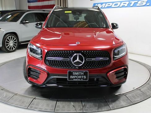 Used 2024 Mercedes-Benz GLB 250 4MATIC image 3