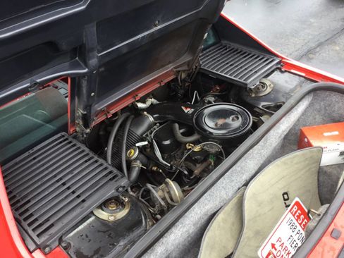 Used 1988 Pontiac Fiero RWD image 5