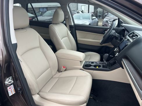 Used 2019 Subaru Outback 3.6R Limited w/ Popular Package #2 image 26