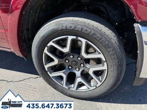 Used 2025 RAM 1500 Laramie AWD/4WD image 9