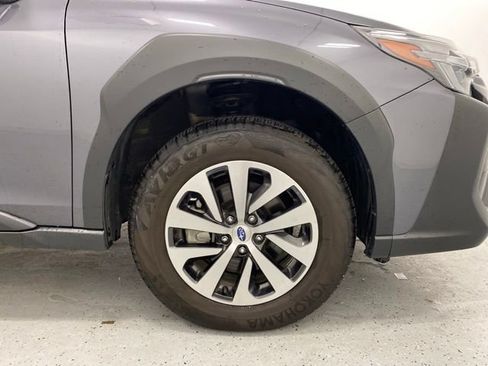 Used 2025 Subaru Outback Premium AWD/4WD image 8