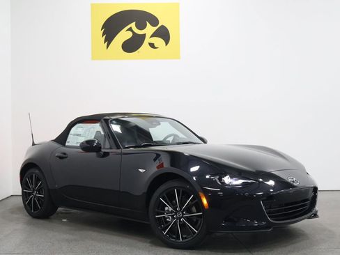 New 2026 MAZDA MX-5 Miata Grand Touring w/ Weather Package RWD image 2
