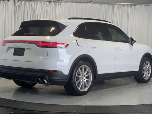 Used 2019 Porsche Cayenne S AWD/4WD image 9