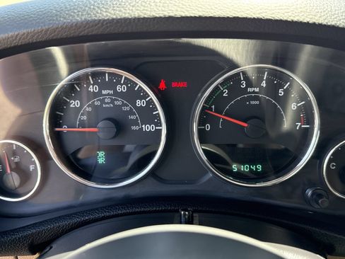 Used 2012 Jeep Wrangler Rubicon w/ PWR Convenience Group AWD/4WD image 30