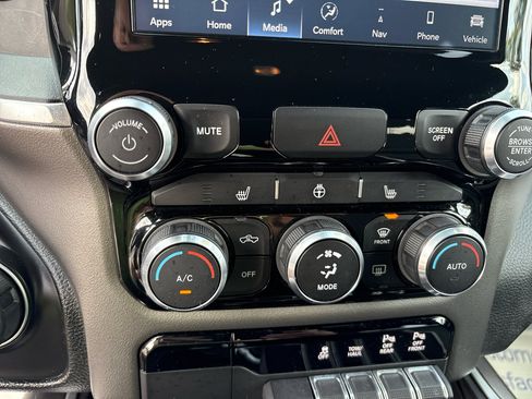 Used 2022 RAM 1500 Big Horn image 23