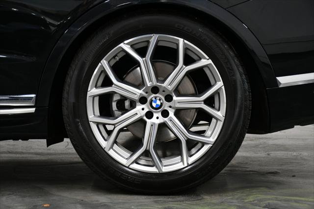 Used 2026 BMW X7 xDrive40i AWD/4WD image 4