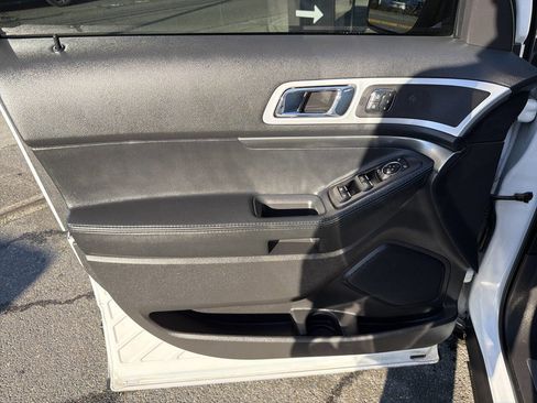 Used 2013 Ford Explorer Sport image 38