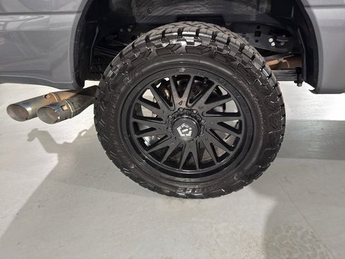 Used 2023 Ford F350 Platinum image 9