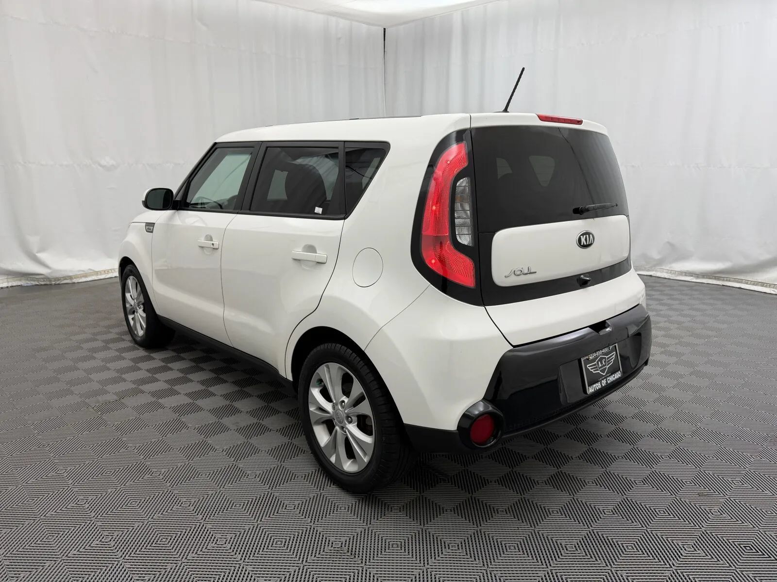 Used 2016 Kia Soul + w/ Audio Package FWD image 7