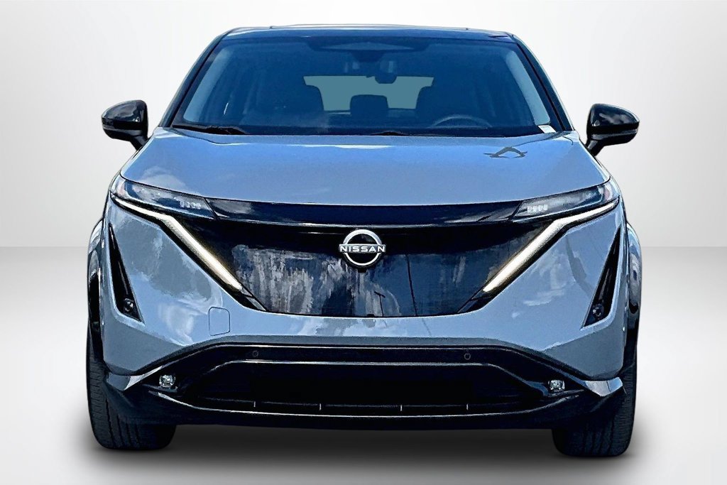Used 2024 Nissan Ariya AWD image 2