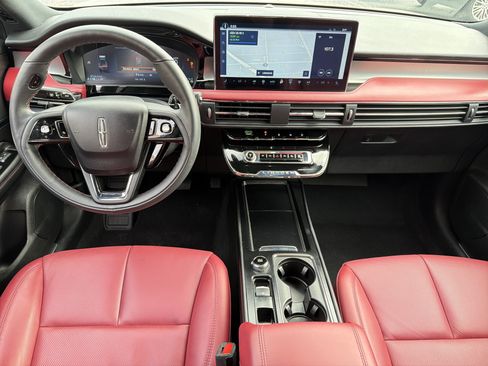 Certified 2023 Lincoln Corsair Reserve FWD image 18