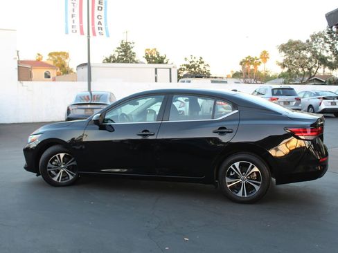 Used 2021 Nissan Sentra SV image 2