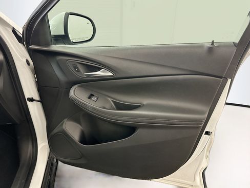 Used 2024 Buick Encore GX Sport Touring image 32