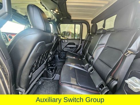 Used 2020 Jeep Gladiator Rubicon AWD/4WD image 19