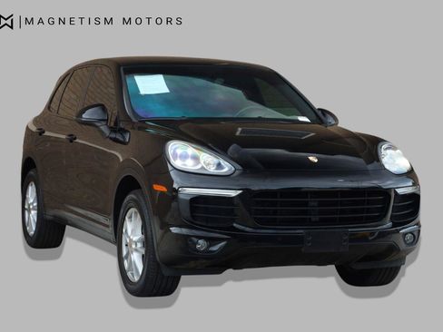 Used 2018 Porsche Cayenne AWD/4WD image 7