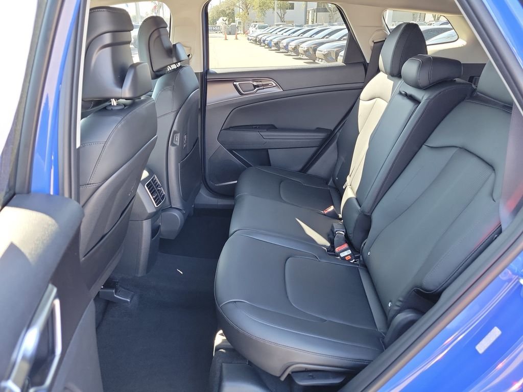 New 2026 Kia Sportage SX FWD image 16