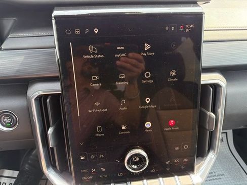 Used 2026 GMC Acadia Elevation w/ LPO, Floor Liner Package AWD/4WD image 22