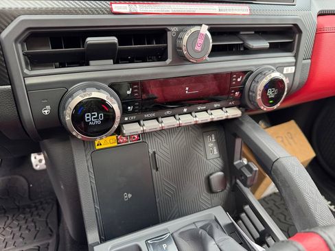 Used 2025 Toyota Tacoma TRD Pro w/ Tow Tech Package AWD/4WD image 21