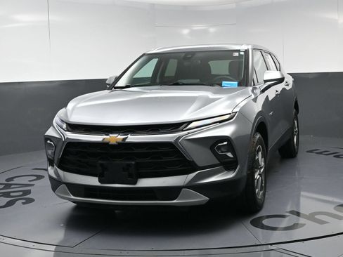 Used 2023 Chevrolet Blazer LT FWD image 11
