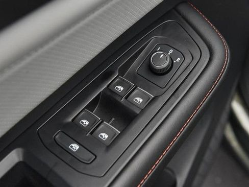Used 2025 Volkswagen Atlas Peak Edition SE AWD/4WD image 8