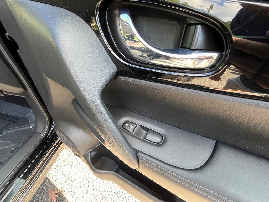 Used 2021 Nissan Rogue Sport SV FWD image 37