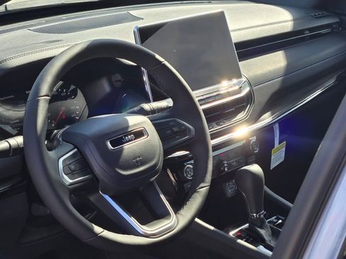 New 2026 Jeep Compass Latitude image 23