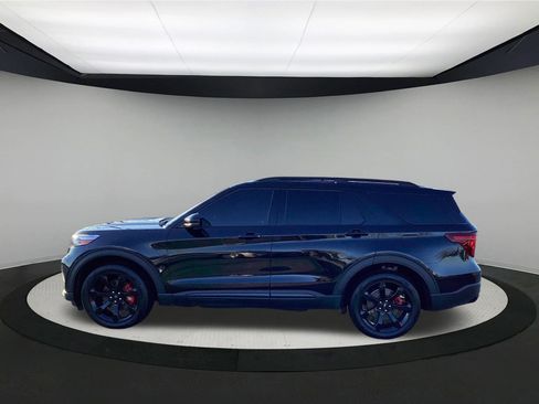 Used 2024 Ford Explorer ST w/ Equipment Group 401A image 5